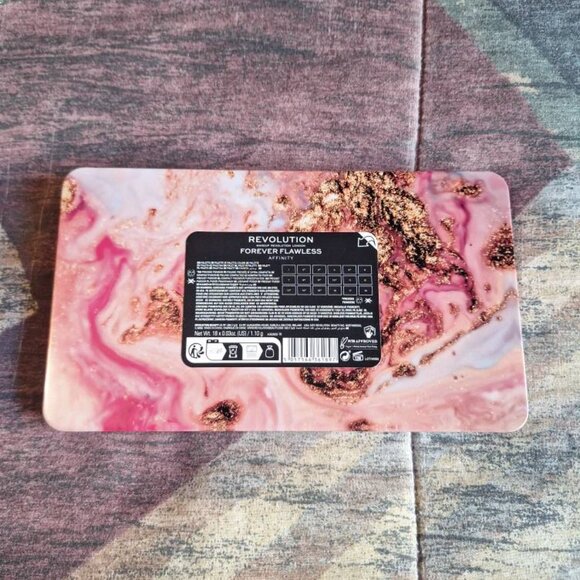 ❤️ Revolution Forever Flawless – Affinity (Brand New) - Picture 3 of 3